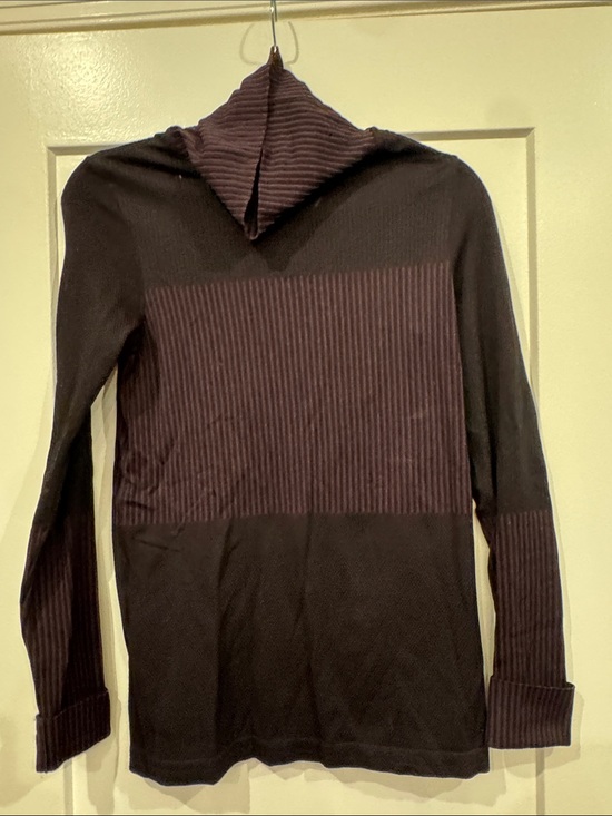 Athleta Tops - Athleta turtleneck long sleeve